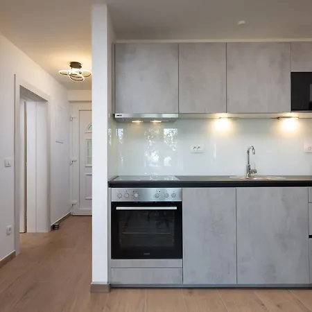 דירה With Parking Space - 23861